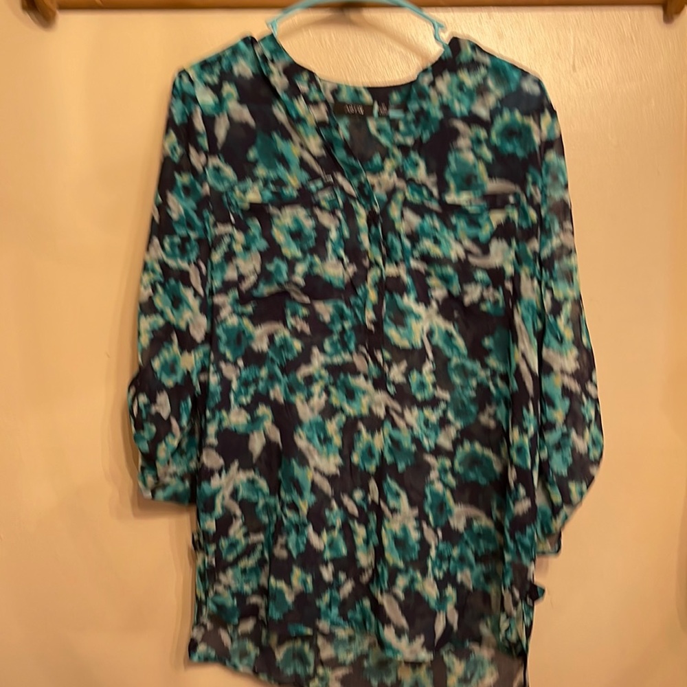 Apt. 9 top